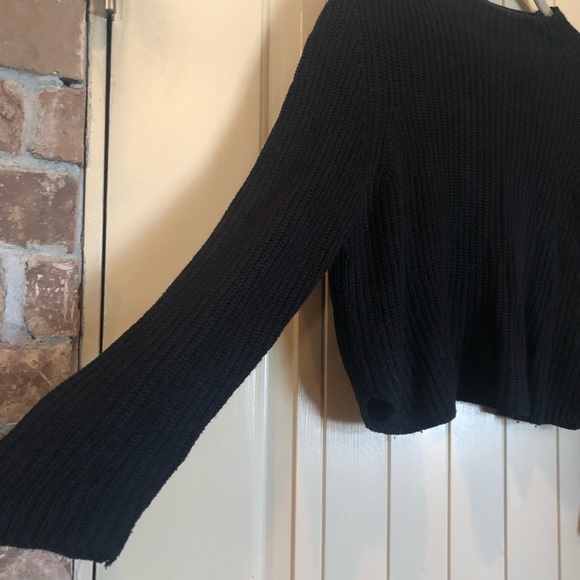 American Apparel Cropped Sweater - Picture 3 of 9